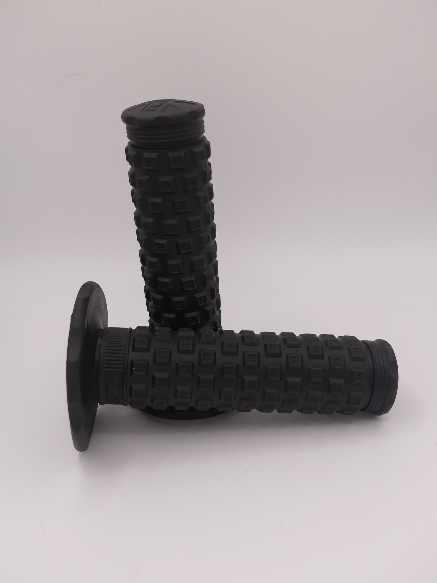 Protaper grips (2-3 WEEK DELAY!)